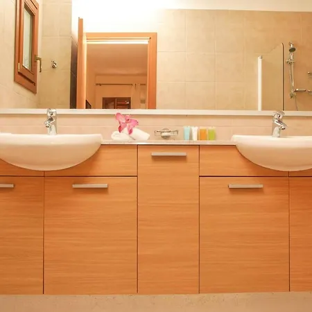 Theseus Village Bb02 Apartment